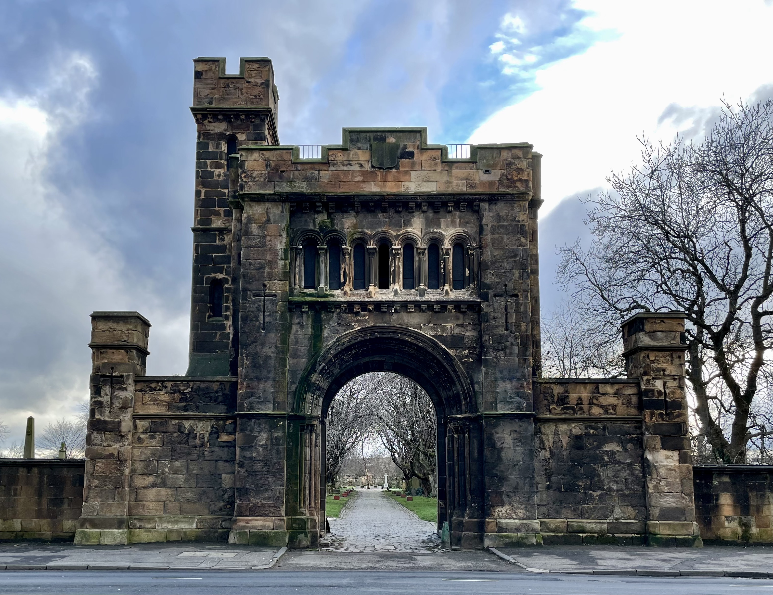 Glasgow's_Southern_Necropoli - Alistair McMillan - Edit.jpg